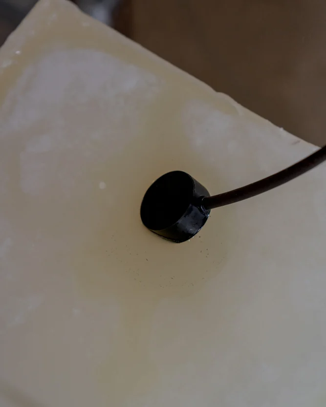 Microfono a contatto appoggiato sul sapone